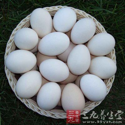 每100克鹅蛋含营养丰富