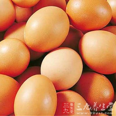 鸡蛋所含营养的确丰富，但不宜在发烧期间多吃鸡蛋