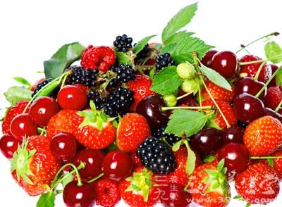 　秋天的果实有很多，到底有哪些呢?这是很多人比较关心的话题，秋季的水果包括国产的还有进口。