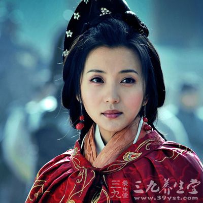 貂禅是东汉末年三国时期的美女，被王允收养
