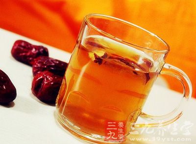 红枣蜂蜜茶就能很好的补充热量