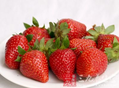 吃草莓培养耐心补充维生素