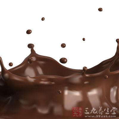 大量食用巧克力不但会带来多余的热量，而且遭受胃食管反流病折磨的人，都经历过食用巧克力后带来的难受刺激