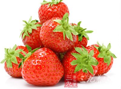 草莓能增白和滋润保湿