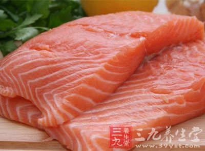 三文鱼富含不饱和脂肪酸