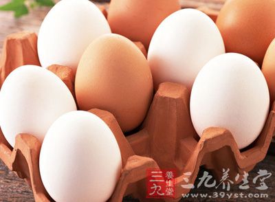 鸡蛋又名鸡卵、鸡子，是母鸡所产的卵，其外有一层硬壳