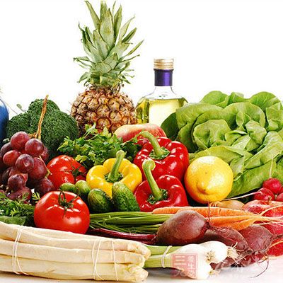 注意饮食卫生，多吃新鲜蔬菜、水果