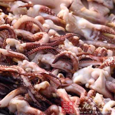 鱿鱼也是极有针对性的一种养生食材