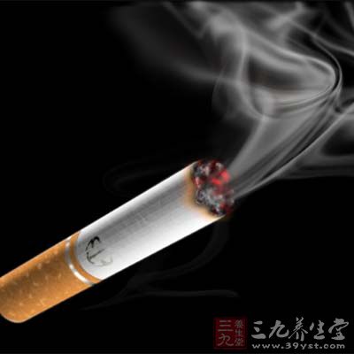 烟草中含焦油、尼古丁和氢氰酸等化学物质