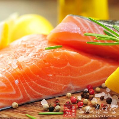 三文鱼可以降低血脂和血清胆固醇