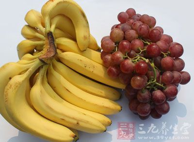 香蕉属于高钾、高镁、低钠的食物