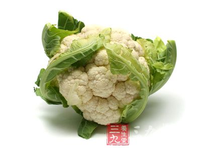 花菜又叫做菜花、花椰菜或椰菜花，是一种十字花科蔬菜