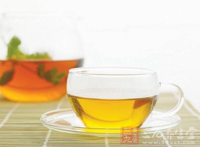 喝点五花茶对体质比较平均，对没明显寒体或热体的人非常适合