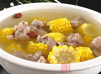 玉米排骨汤的制作方法