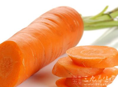 胡萝卜的营养高，一般吃胡萝卜之后在吃一些油腻的食物，胡萝卜的营养还是有的