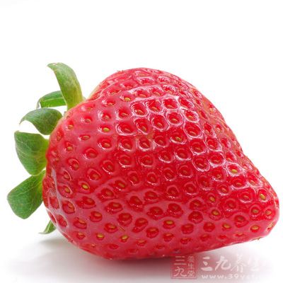 草莓所含的鞣酸，能有效地保护人体组织不受致癌物质的侵害，从而在一定程度上减少癌症的发生