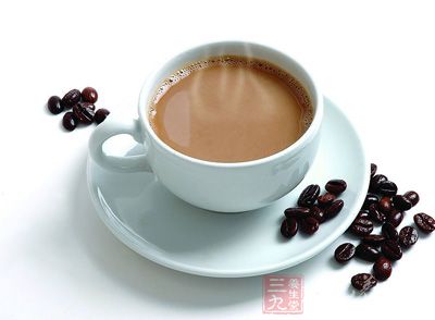 咖啡是人们日常生活中必不可少的一种饮料，人们习惯在早晨喝一杯子咖啡