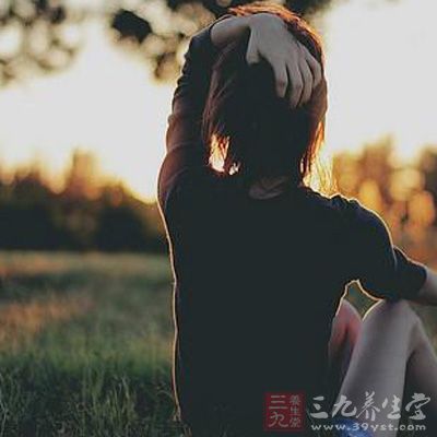 遇鼠、蛇、鸡大吉，不能与龙、马、羊、狗、兔相配，其它属相次吉