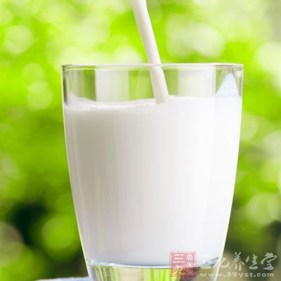 正常鲜美的牛奶滋味是由微微甜味、酸味、咸味和苦味4种