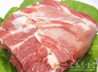 猪肉煮汤饮下可急补由于津液不足引起的烦燥、干咳、便秘和难产