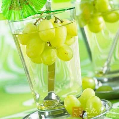 葡萄汁具有和中健胃，增进食欲的功效
