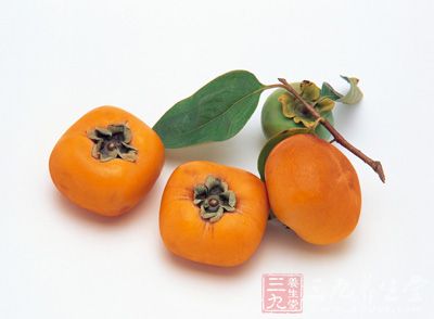 东方柿在中国是一种广泛种植的重要果树结出的果实