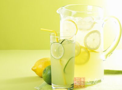 喝柠檬水的副作用