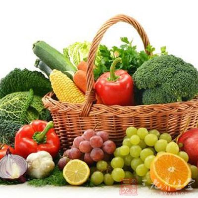 许多人不知道多吃蔬菜、水果对补铁也是有好处的