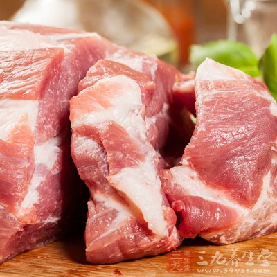 猪肉，其味隽永，食之润肠胃，生律液，丰肌体，泽皮肤，固其所也