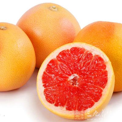 葡萄柚是一种30年前在西方国家备受女性推崇的减肥食谱