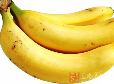 香蕉的营养及为丰富，很多人都知道香蕉含有镁元素，可以通便润肠