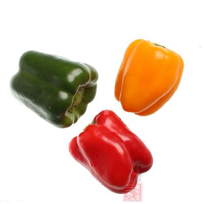 柿子椒颜色艳丽，营养丰富，是群众一年四季所喜欢的蔬菜之一