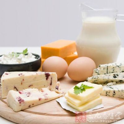 多种蛋白质，如植物种子(豆、花生、小麦等)中的蛋白质和动物蛋白、奶酪等都是供生物营养生长之用的蛋白质