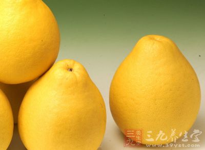 柚子(学名：Citrus maxima)，又名文旦、香栾、朱栾、内紫等