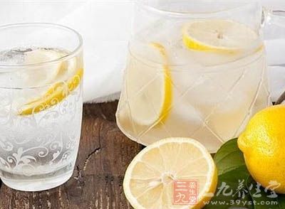 天然柠檬水排毒法