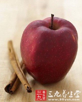 苹果的含钙量比一般水果丰富得多
