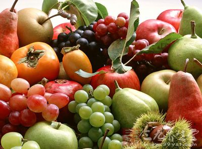 水果具有强大的功效与作用对于缓解肠胃不适的症状哦