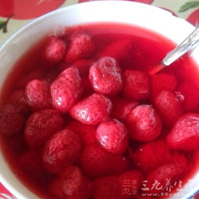 冰冻草莓汤的制作方法
