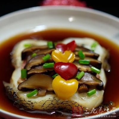香菇火腿蒸鳕鱼的制作方法