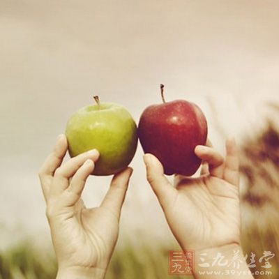 苹果在中国已经有两千多年的栽培历史，相传夏禹所吃的紫柰，就是红苹果，可见苹果在中国的历史已经很悠久了