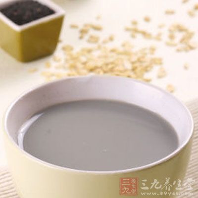 增强免疫力：燕麦芝麻豆浆