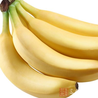 香蕉所含的膳食纤维，可以刺激肠胃的蠕动，便便不但变软了，排泄时也畅通无阻呢