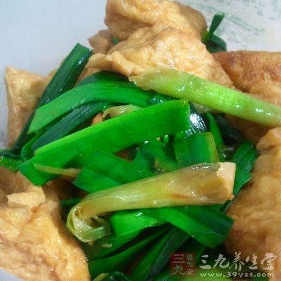 油豆腐炒小白菜的制作方法