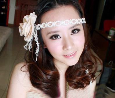 2013时尚优雅韩式新娘发型 图老师