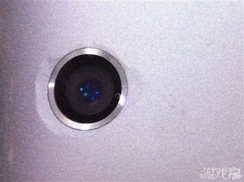 手机摄影：用一滴水将iPhone变成微距相机 图老师