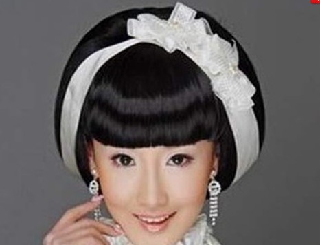 唯美的新娘齐刘海发型 图老师