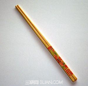 使用筷子谨记四点   图老师
