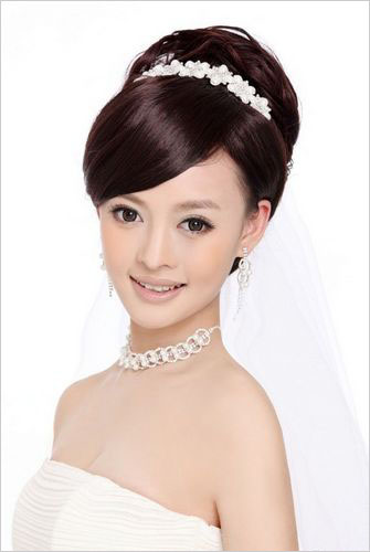 最流行的四种浪漫主题婚礼新娘发型