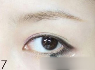 韩式眼线画法 教你如何打造清新俏佳人