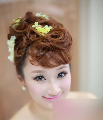 2013最新尽显韩式唯美风情新娘发型 图老师